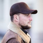 elegancka czapka z daszkiem